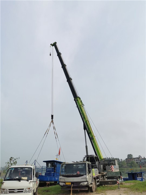 玉树桥梁建设吊装案例